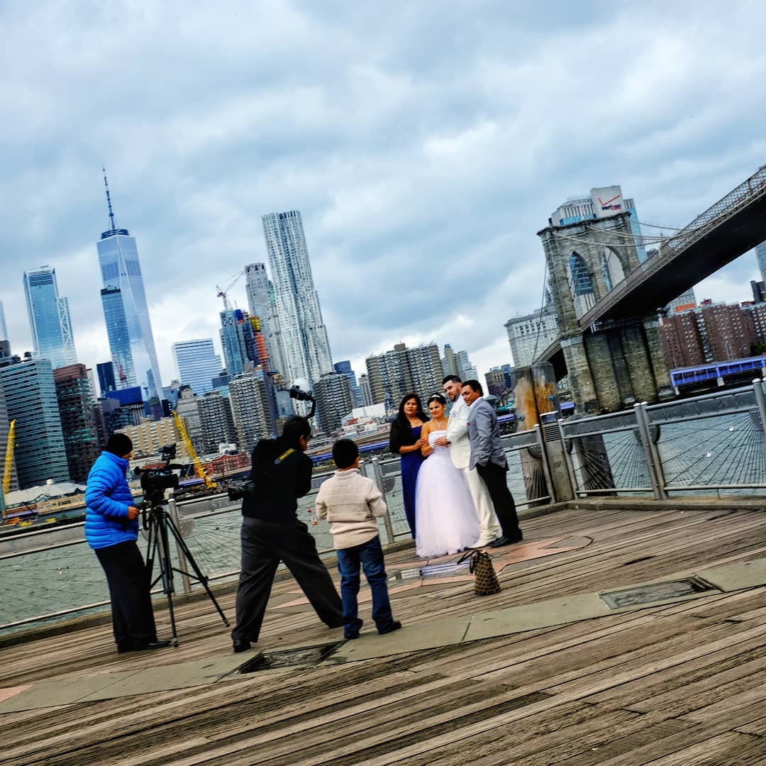 City wedding on the Brooklyn Bridge Lookout.