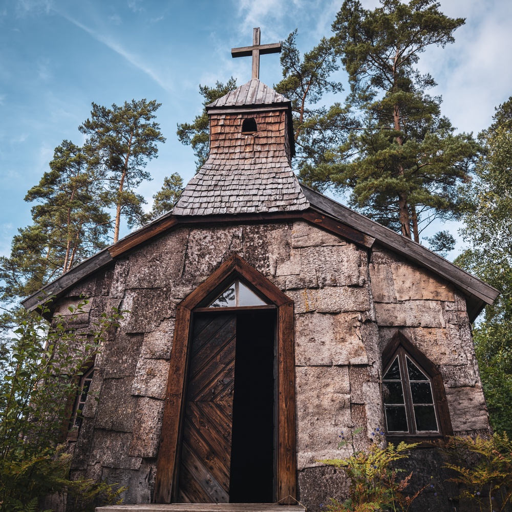 (Entirely) Wooden Chapel in Braås Park