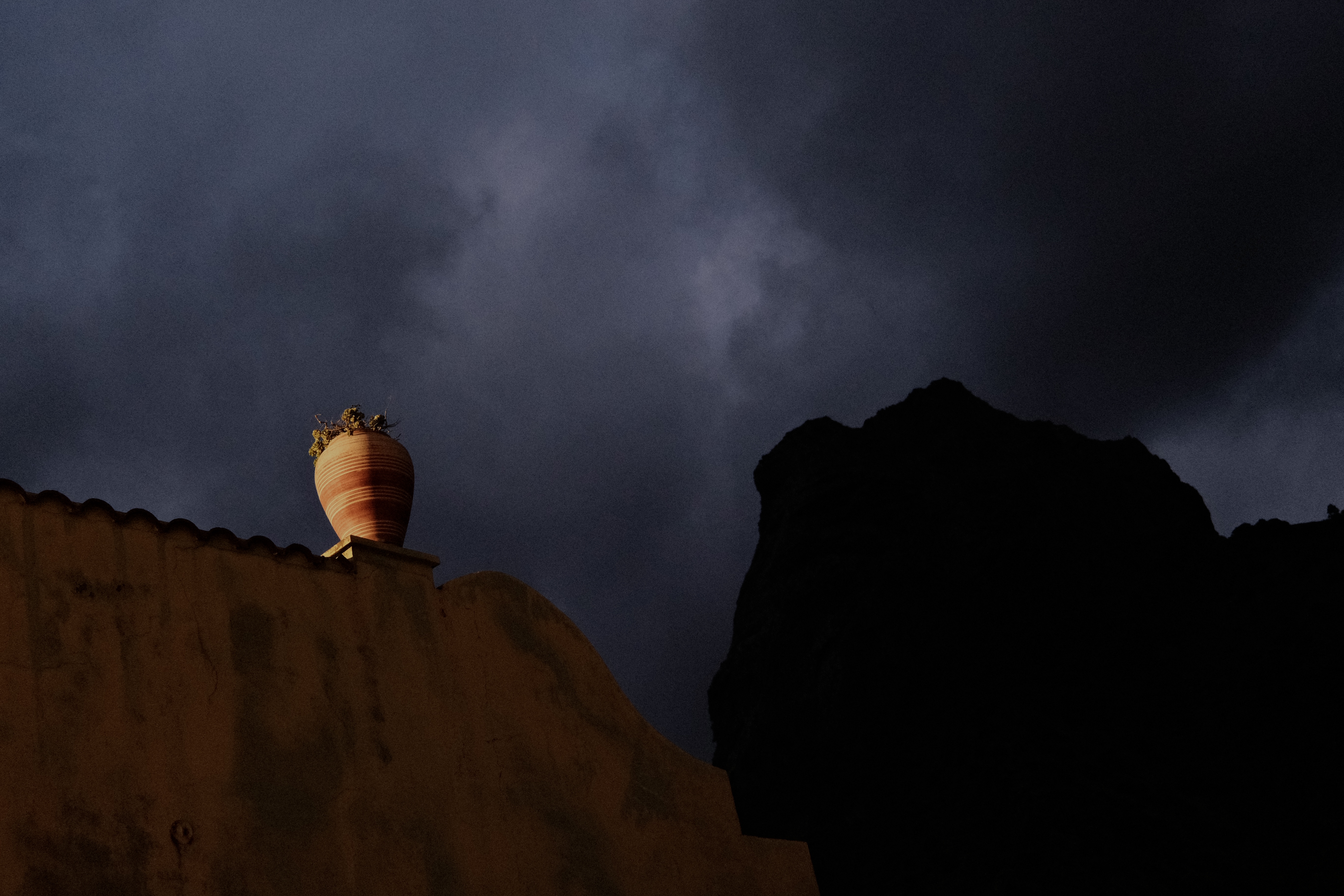 Things that look like easter eggs, face off 