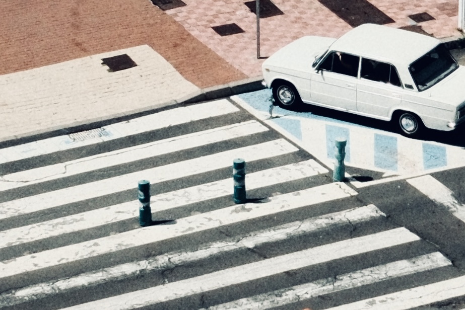 Funny looking electric car 