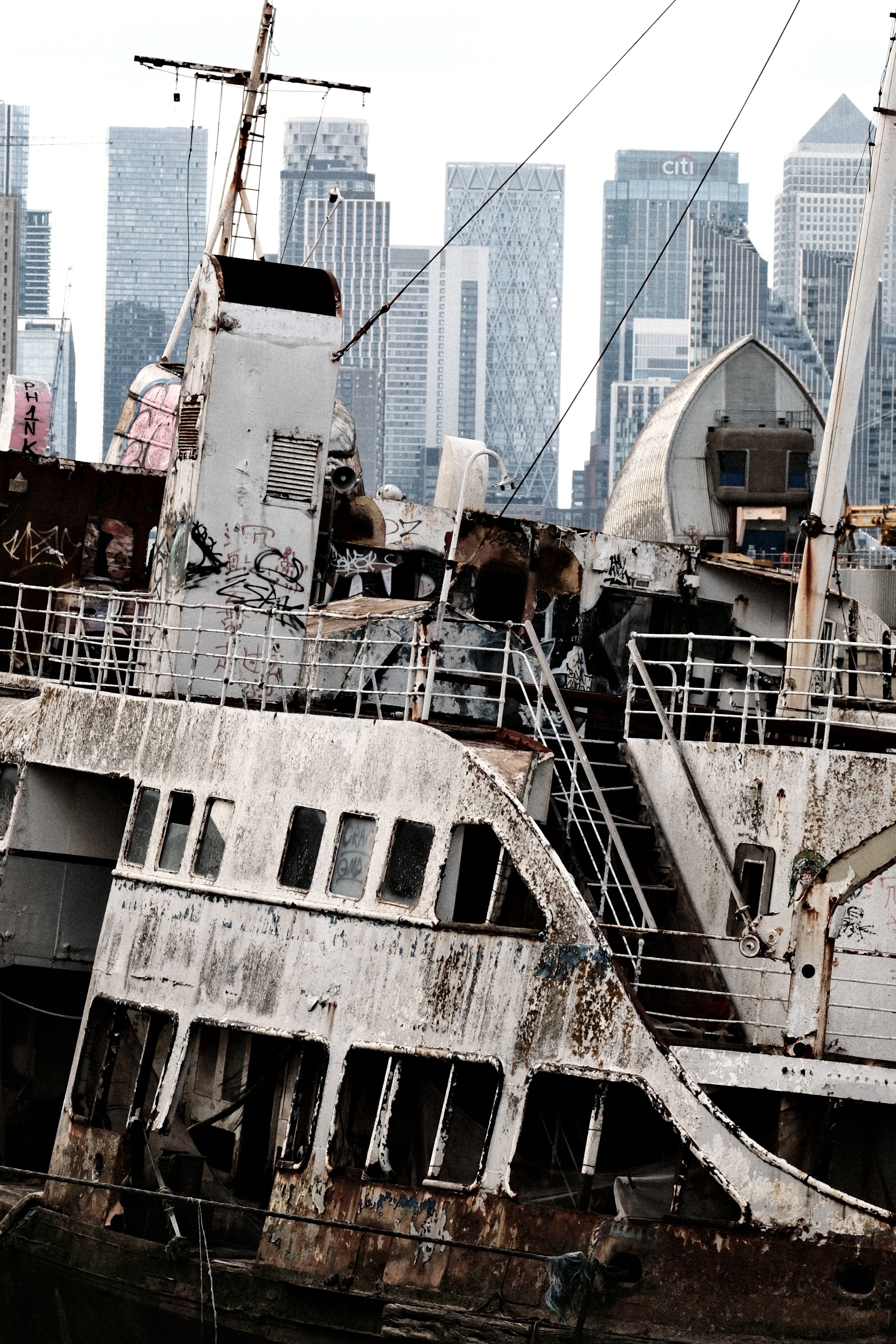 Scrapers and shipwrecks